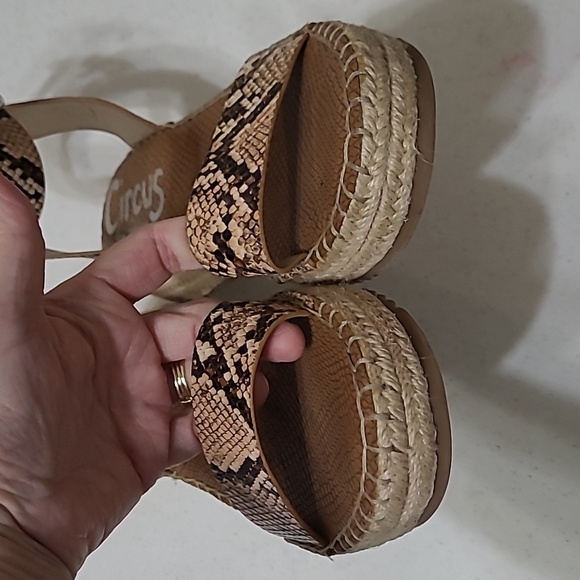 Circus by Sam Edelman Brown Snake Print Platform Sandals size 8 - Picture 8 of 12